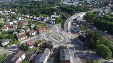 Obraz do artykułu: Koniec z czekaniem przed torami! W Żorach otwarto nowy wiadukt nad linią kolejową