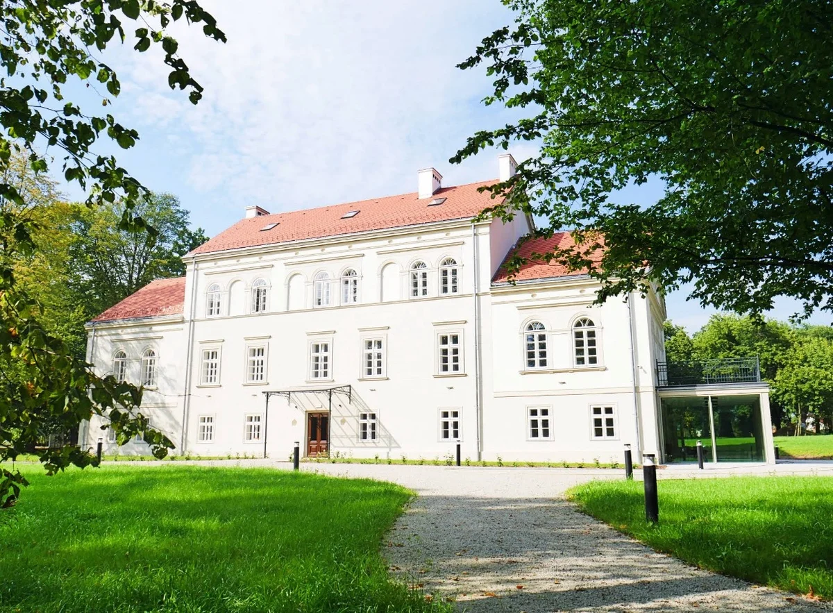 Grafika promocyjna wydarzenia Spotkanie dla kobiet poszukujących zmian i osobistego rozwoju
