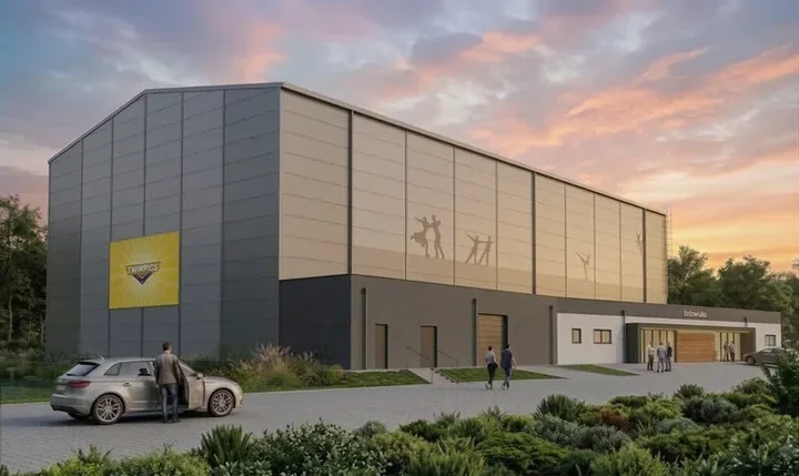 W Żorach powstaje hala, która zimą będzie lodowiskiem, a latem boiskiem