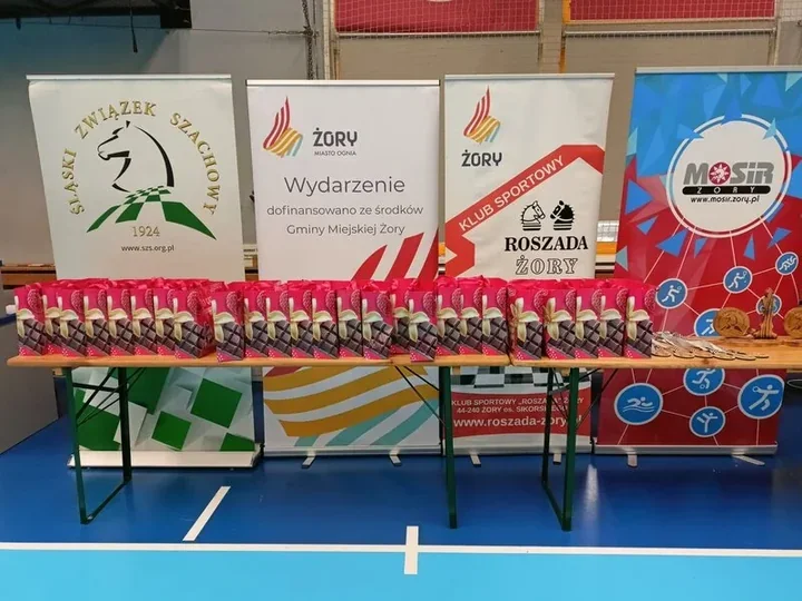 Do ostatniego ruchu i odbicia. W Żorach rozstrzygnięto turniej szacho–tenisa