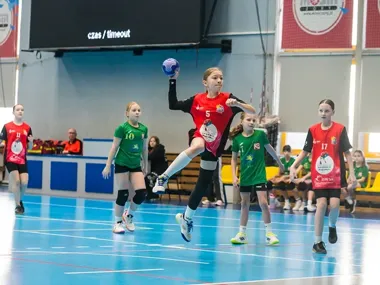 Młode szczypiornistki z Żor walczyły o każdy punkt w trzech turniejach ligi