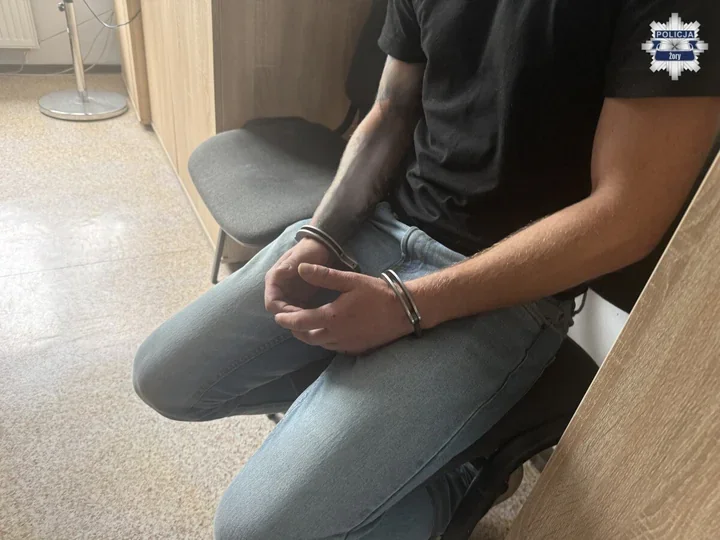 Zatrzymany w Audi po kradzieży w Żorach. Policja ujawniła nieprzypisane tablice