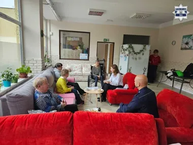 Fałszywe wiadomości i telefony. Żorscy seniorzy poznali zasady bezpieczeństwa