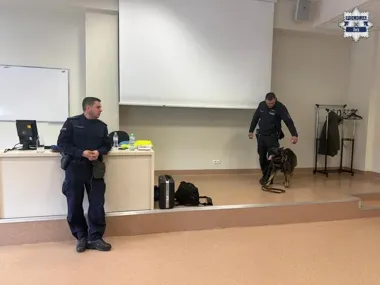 Psy tropiące i technik kryminalistyki otworzyli tydzień w Żorach