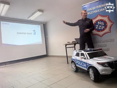 6-latki z Żor w komendzie - lekcja, która przemieniła zabawę w naukę